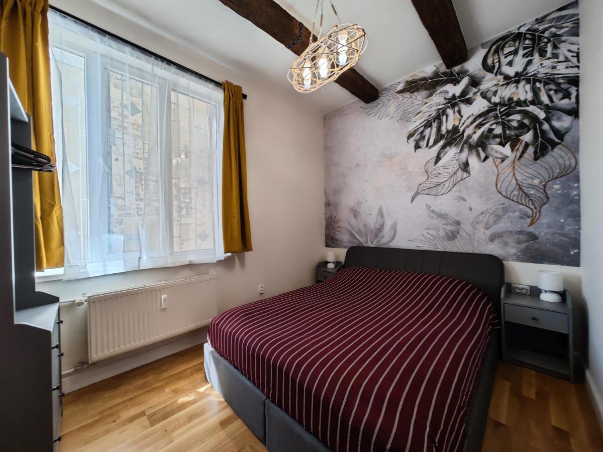 Apart Sofia Lion Bridge 2Bdr Self Check In Apartment Ngoại thất bức ảnh